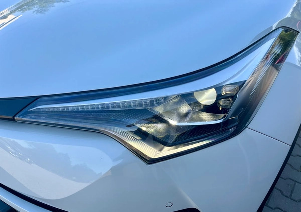 Toyota C-HR cena 79900 przebieg: 40394, rok produkcji 2018 z Toruń małe 352